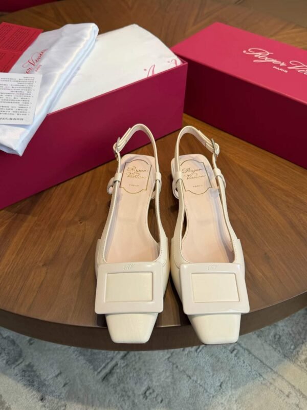 ROGER VIVIER Sandals