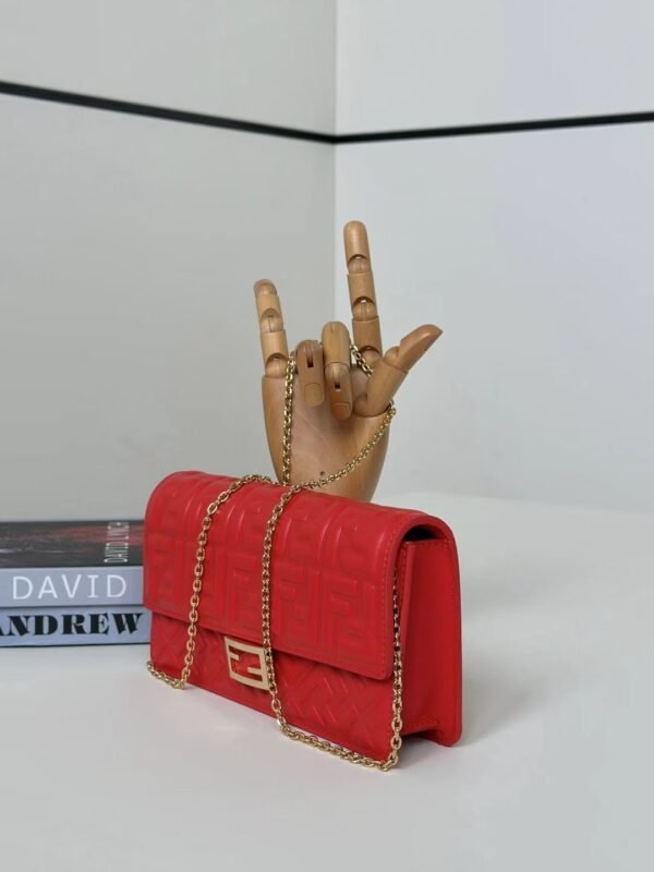 FENDI  BAGUETTE