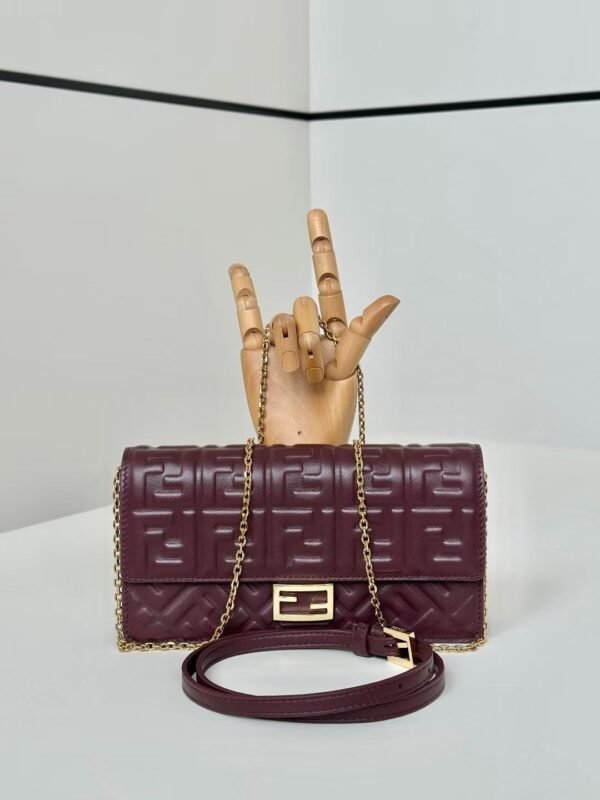 FENDI  BAGUETTE