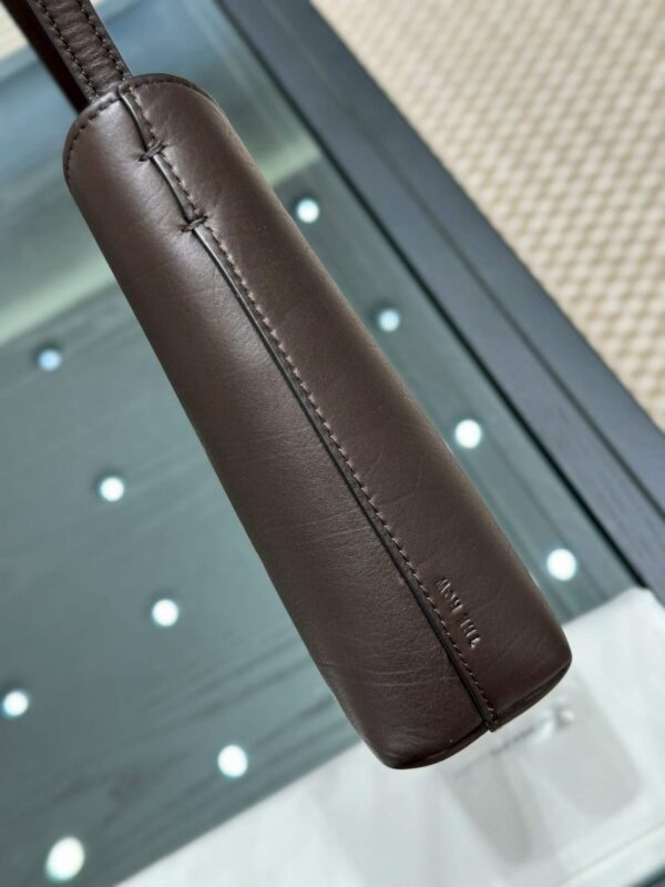 THE ROW  ALMA BAGUETTE