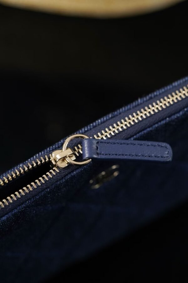 CHANEL Shopping Bag(For pre-sale pricing, please contact customer service)