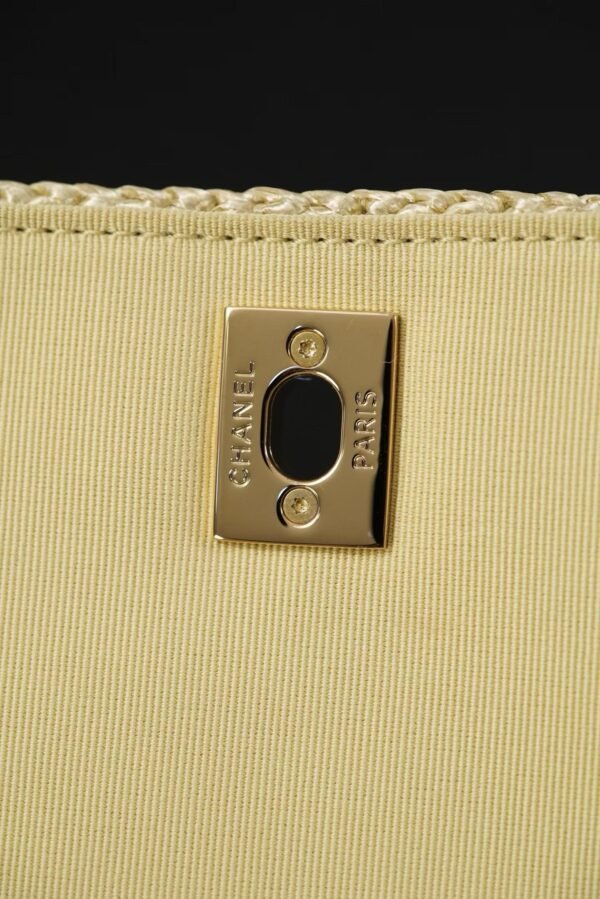 CHANEL Flap Bag(For pre-sale pricing, please contact customer service)