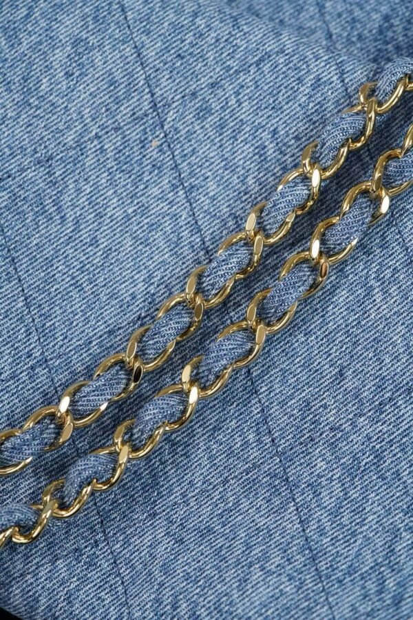 CHANEL  Maxi Flap bag