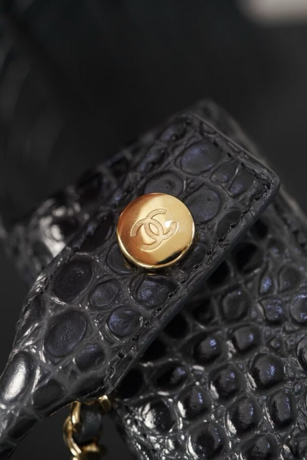 CHANEL  Clutch