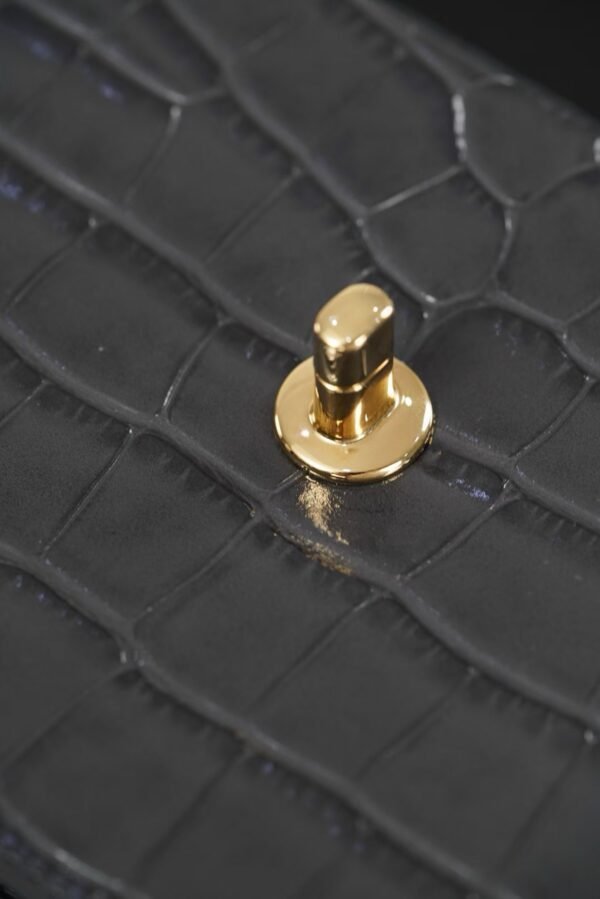 CHANEL  Clutch