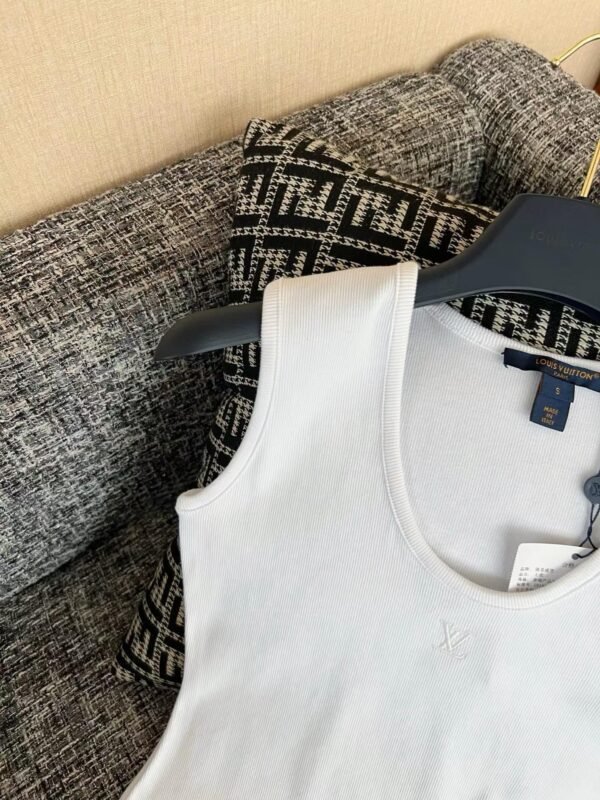 LOUIS VUITTON Tank top