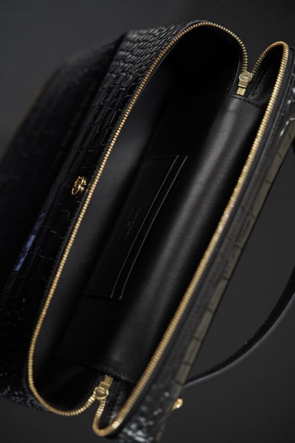 CHANEL Vanity with Chain