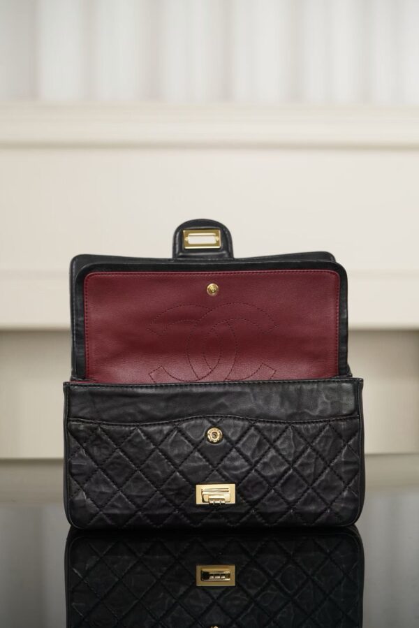 CHANEL Flap bag