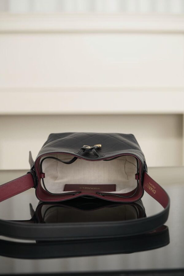 CHANEL  Bucket Bag