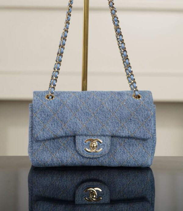 CHANEL MINI Classic Handbag