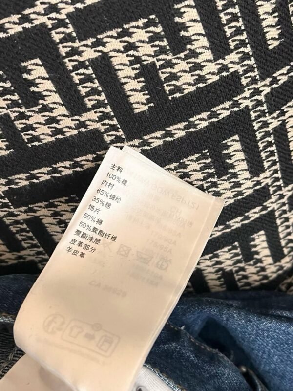 LOUIS VUITTON Jeans