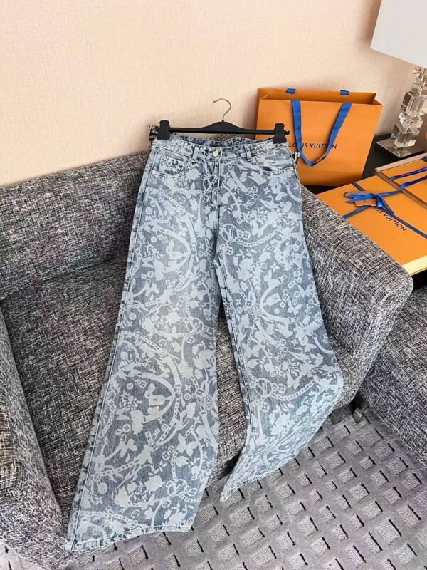 LOUIS VUITTON Jeans