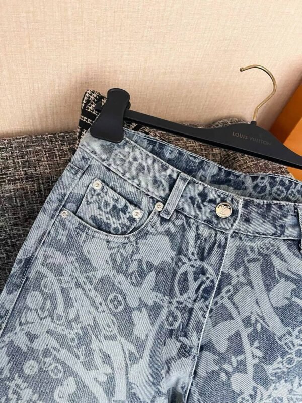 LOUIS VUITTON Jeans