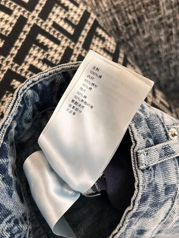 LOUIS VUITTON Jeans