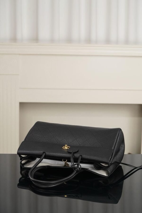 CHANEL Shopping Bag