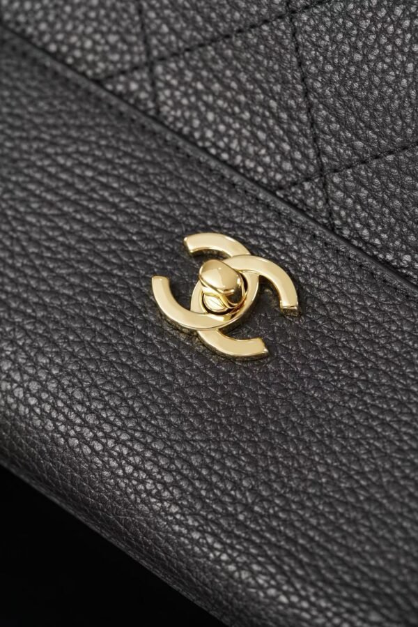 CHANEL Shopping Bag