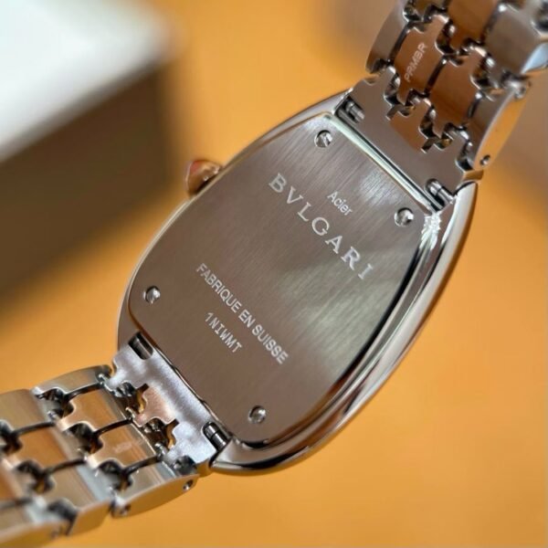 BVGARI Serpenti Seduttori: Shimmering Serpent-Inspired Watch