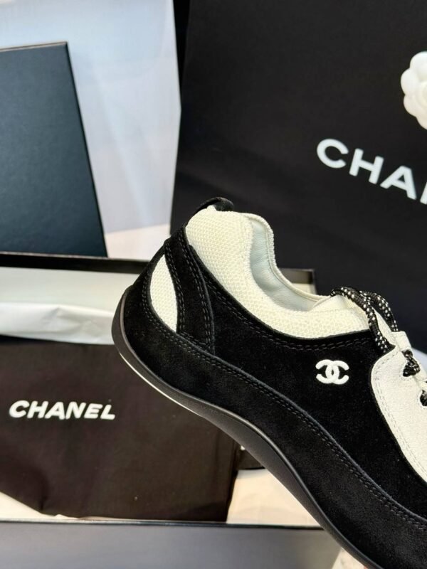 CHANEL  Sneakers