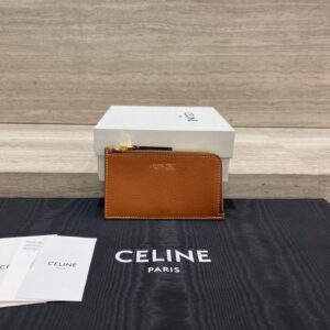 CELINE LONG ZIPPED CARD HOLDER IN GRAINED SUPPLE CALFSKIN