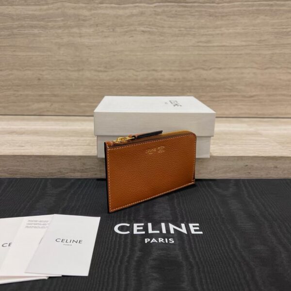 CELINE LONG ZIPPED CARD HOLDER IN GRAINED SUPPLE CALFSKIN