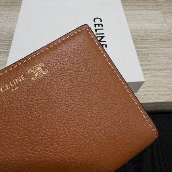 CELINE FINE WALLET TRIOMPHE STAMP IN SUPPLE GRAINED CALFSKIN