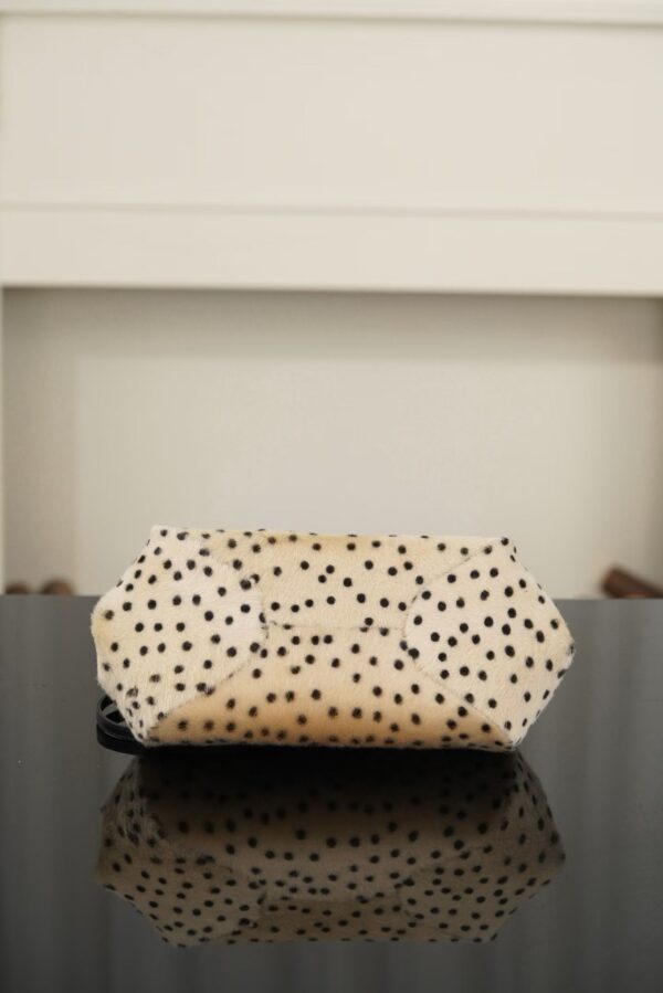 CHANEL Clutch with chain