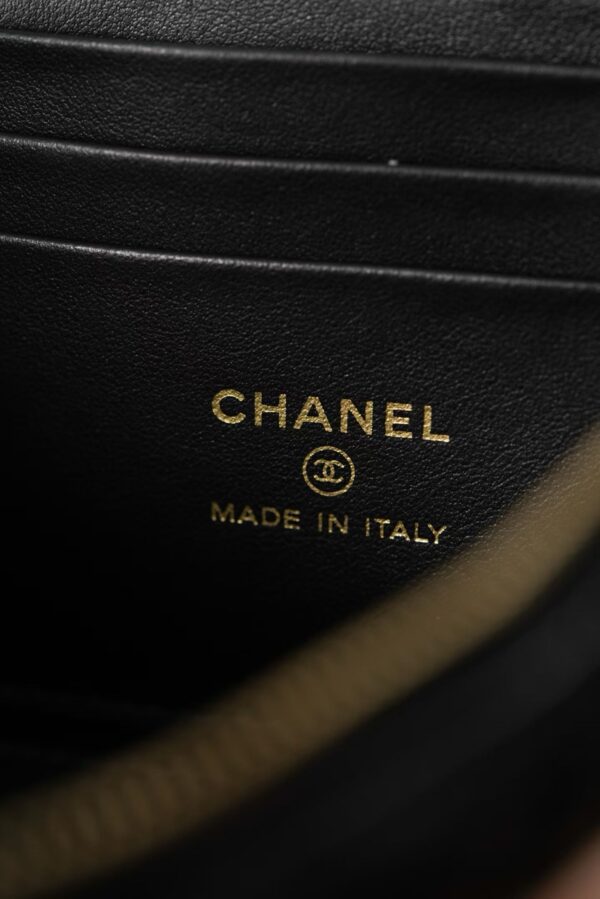CHANEL Long Vanity with Chain