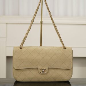 CHANEL Maxi Flap bag