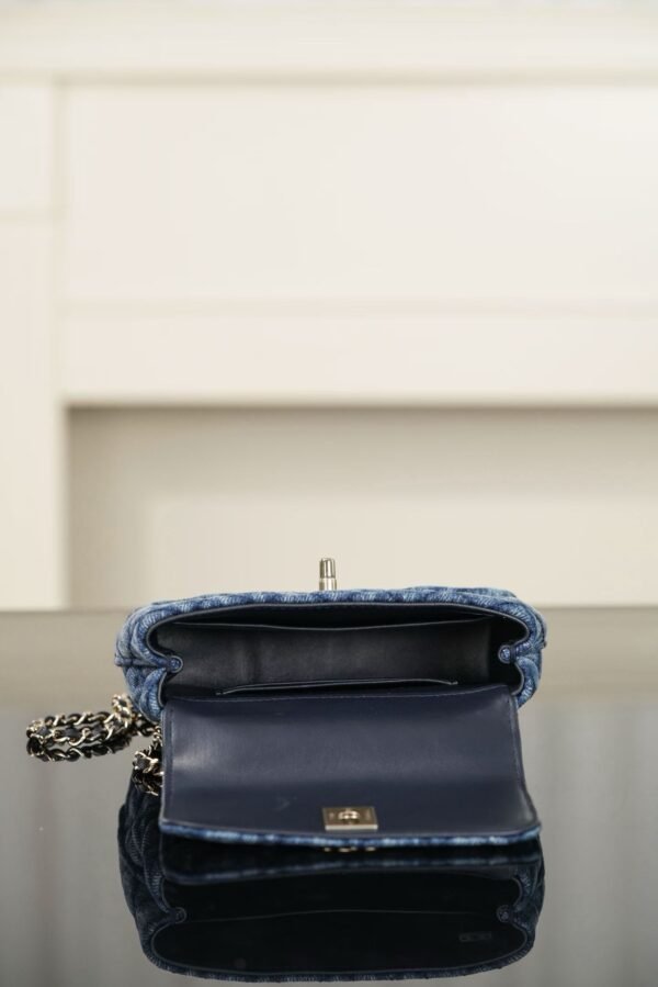 CHANEL COCO 26P MINI HANDLE