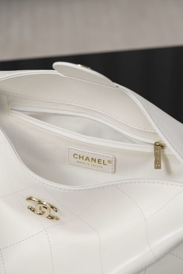 CHANEL Hobo Handbag