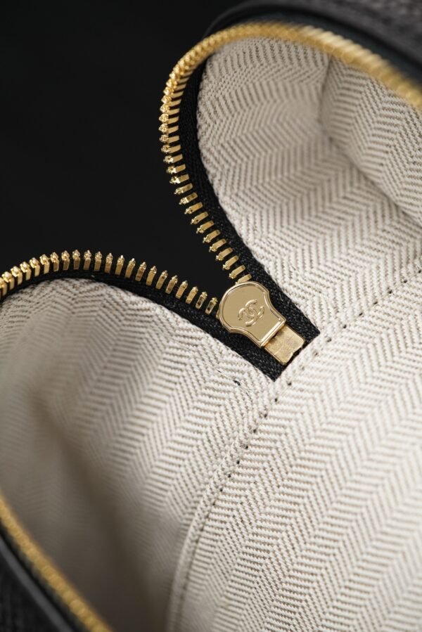 CHANEL Classic Vanity with Chain