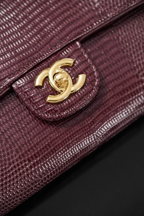 CHANEL Clutch with chain