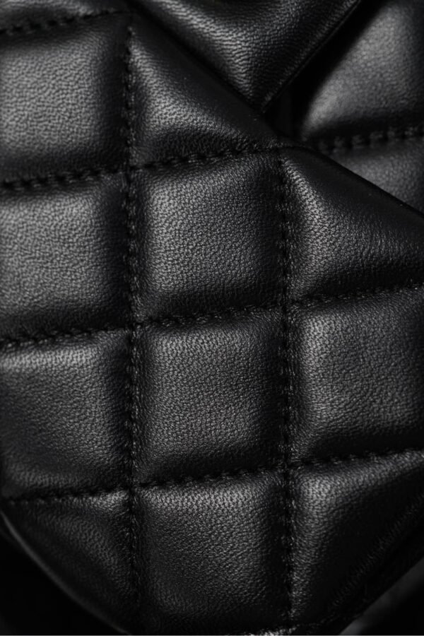 CHANEL  Flap Bag