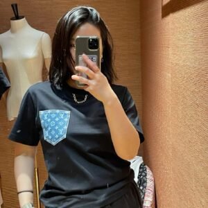 LOUIS VUITTON Short-Sleeve Shirt