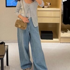 CHANEL Jeans