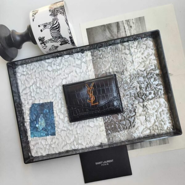 YSL UPTOWN FLAP CARD CASE IN GRAIN DE POUDRE LEATHER