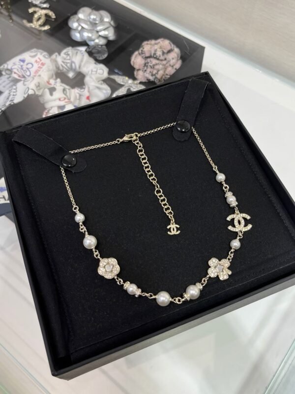 CHANEL Necklace