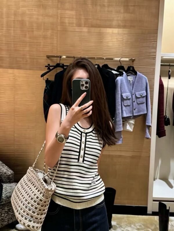CHANEL Vest
