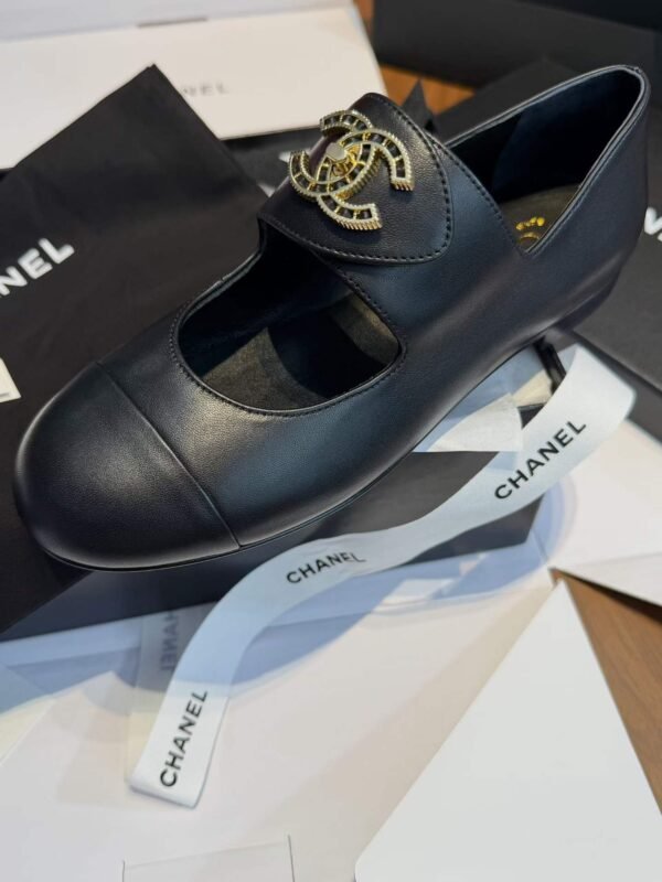 CHANEL Flat Casual Shoes