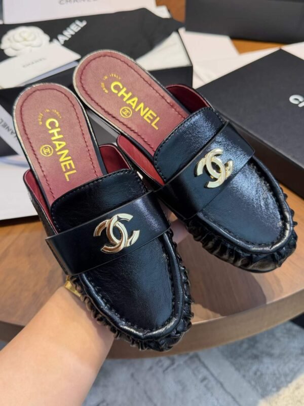 CHANEL Flat Casual Shoes