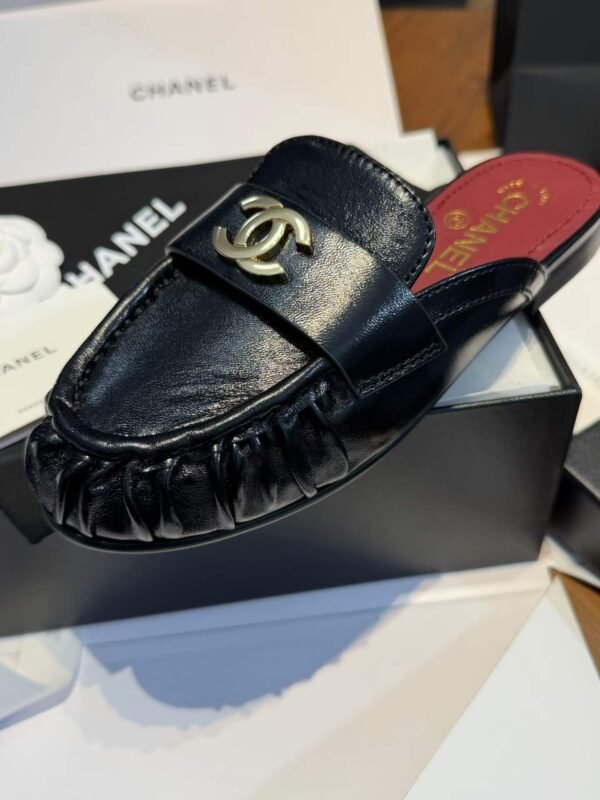 CHANEL Flat Casual Shoes
