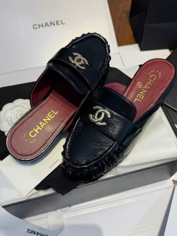 CHANEL Flat Casual Shoes
