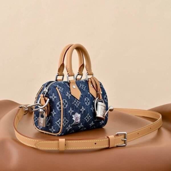 LOUIS VUITTON Speedy 18 Bandoulière Bag