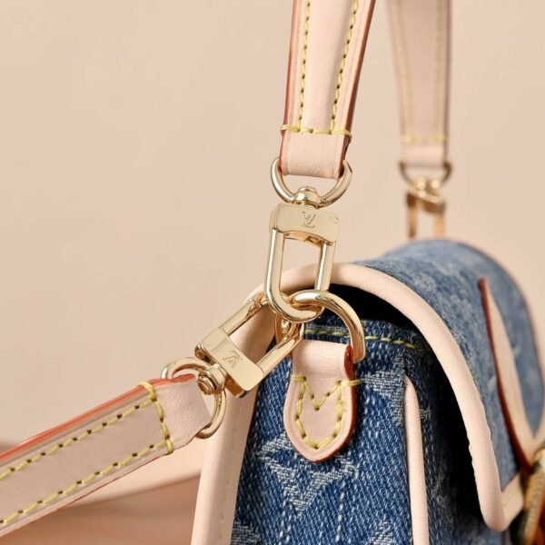 LOUIS UVITTON  M27700 NANO DIANE