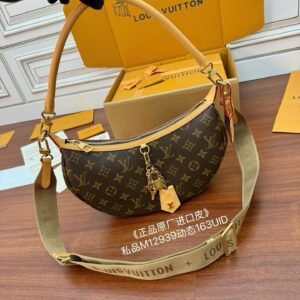 LOUIS VUITTON M12939 Looping Bag