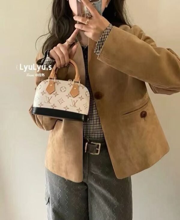 LOUIS VUITTON M46895 ALMA NANO BAG