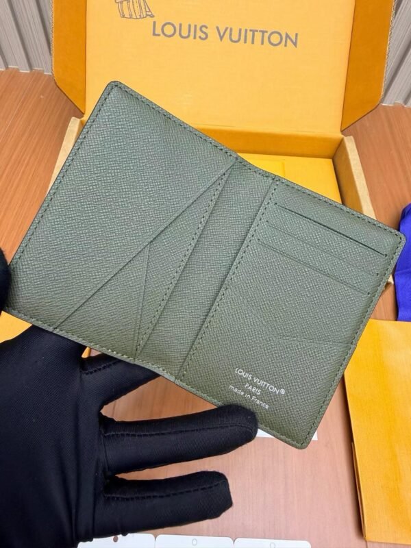 LOUIS VUITTON M28642 Pocket Organiser
