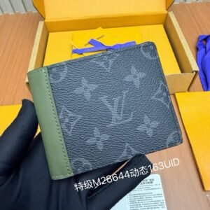 LOUIS VUITTON M28644 Slender Wallet
