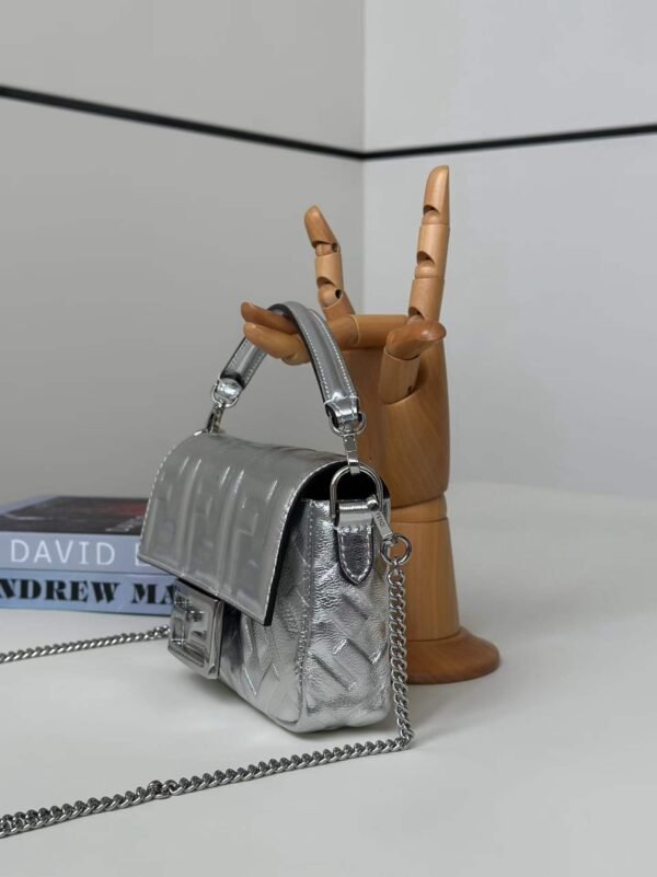 FENDI BAGUETTE