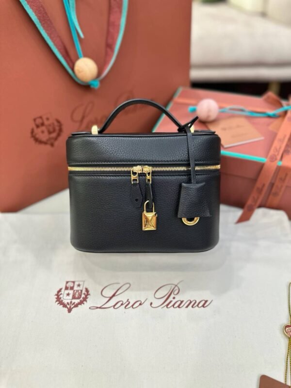 LORO PIANA Extra Vanity Case L21
